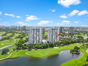 20225 NE 34th Ct in Miami, FL - Building Photo - Building Photo