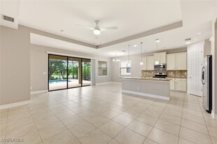 14513 Tuscany Pointe Trl in Naples, FL - Building Photo