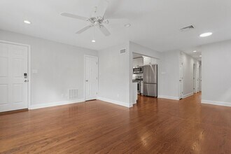 22 Fox Pl in Jersey City, NJ - Building Photo - Building Photo
