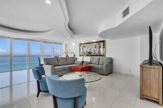 16485 Collins Ave in Sunny Isles Beach, FL - Building Photo - Building Photo