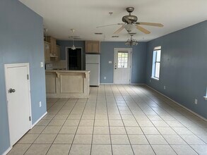 1503 W Kiwi in Pharr, TX - Building Photo - Building Photo