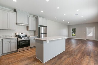 518 Main St in Belle Chasse, LA - Building Photo - Building Photo