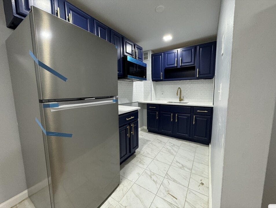124 Wade St, Unit 3G in Jersey City, NJ - Foto de edificio
