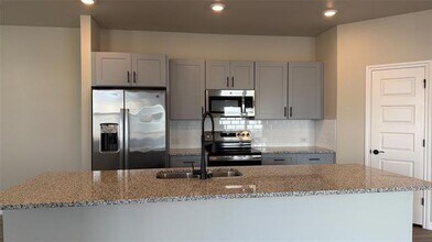 805 Vine St in Argyle, TX - Building Photo - Building Photo