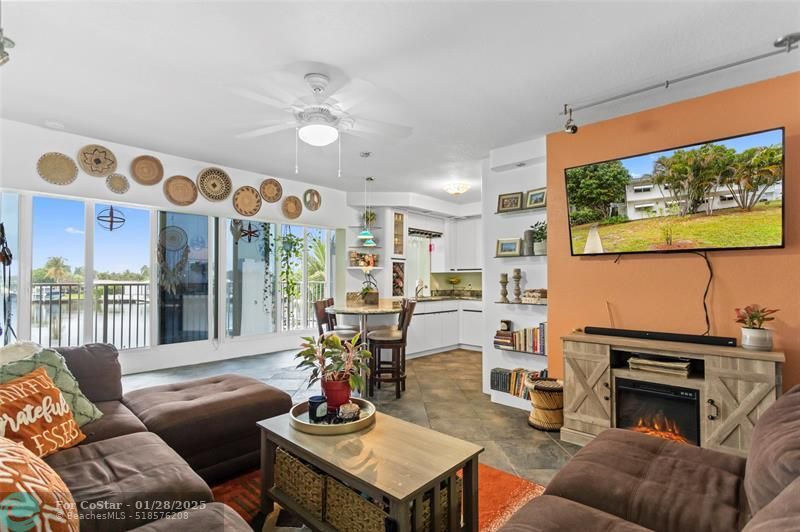 1411 SE 9th Ave-Unit -2 in Pompano Beach, FL - Foto de edificio