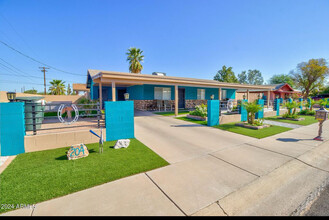 204 E Beech Ave in Casa Grande, AZ - Foto de edificio - Building Photo