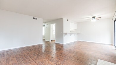 8475 Cherry Blossom St in Rancho Cucamonga, CA - Building Photo - Building Photo