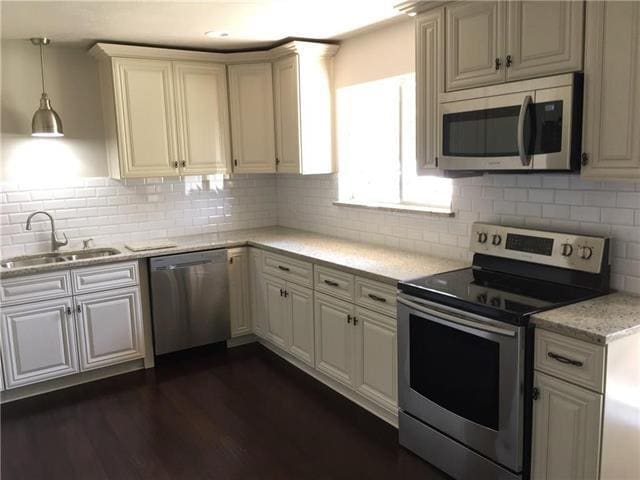 property at 2521 Brennan Dr