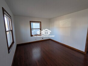 5820 43rd Ave S in Minneapolis, MN - Building Photo - Building Photo