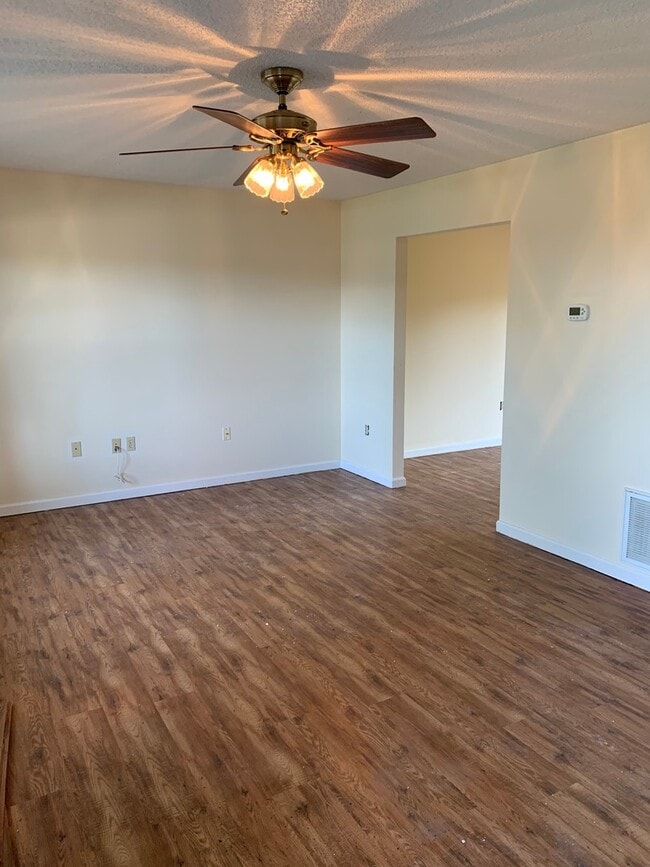 197 Community Cir in Timberville, VA - Building Photo - Building Photo