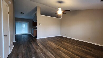 208 S Ginger Dr in Hubert, NC - Building Photo - Building Photo