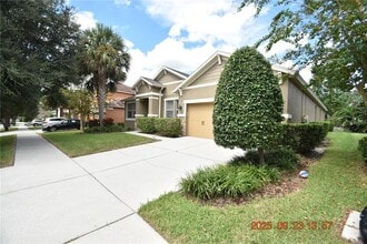 15660 Starling Water Dr in Fish Hawk, FL - Foto de edificio - Building Photo