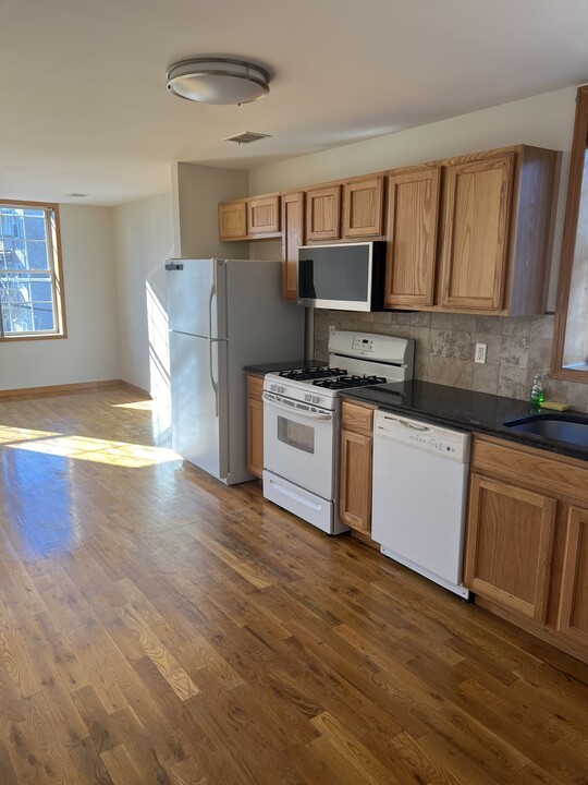35 Halleck St in Newark, NJ - Building Photo