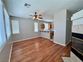 1720 Warrenville St in Las Vegas, NV - Building Photo - Building Photo