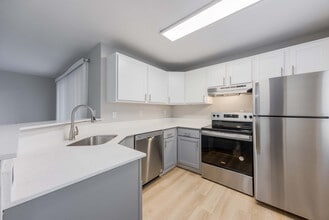 Avana Birch Pointe in Beaverton, OR - Foto de edificio - Building Photo