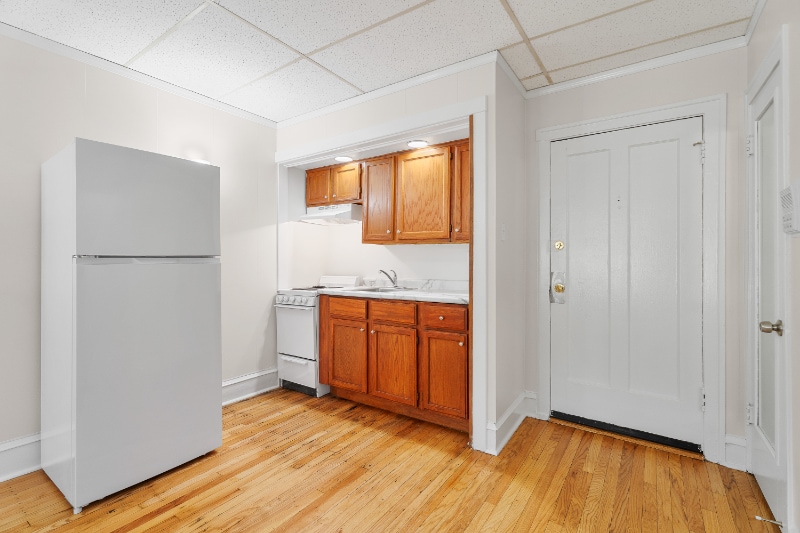 1440 W Howard St in Chicago, IL - Building Photo