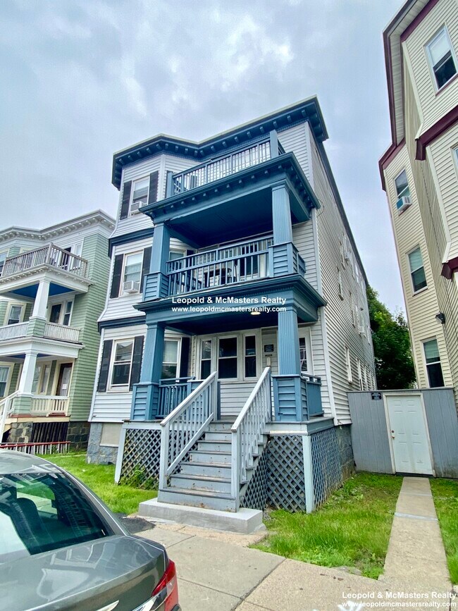 19 Roseclair St, Unit 3