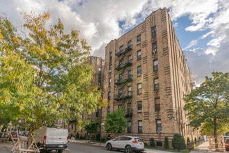2020 E 41st St in Brooklyn, NY - Building Photo - Building Photo