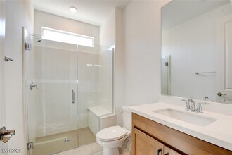 10936 Baressa Meadow Ave in Las Vegas, NV - Building Photo - Building Photo