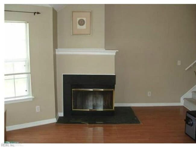 1311 Ivywood Rd in Virginia Beach, VA - Building Photo - Building Photo