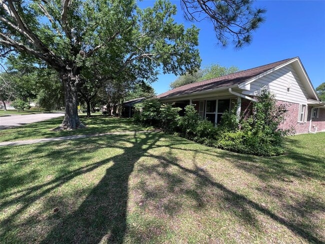 property at 9602 Fairdale Ln