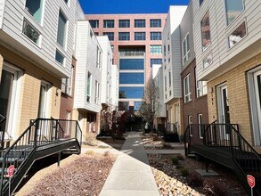 3425 Larimer St in Denver, CO - Building Photo - Building Photo