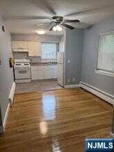 268 McBride Ave in Paterson, NJ - Building Photo - Building Photo