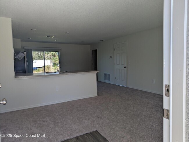 141 Ferguson St, Unit V26 in Palm Bay, FL - Building Photo - Building Photo