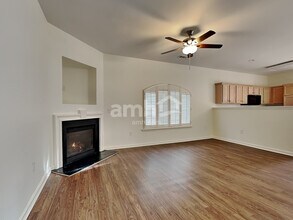 300 Pemaquid Ct in Simpsonville, SC - Building Photo - Building Photo