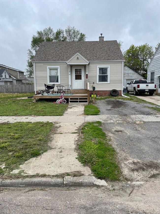 403 W Park Ave Rentals in Norfolk, NE
