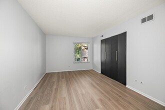 15717 Orlan Brook Dr in Orland Park, IL - Building Photo - Building Photo