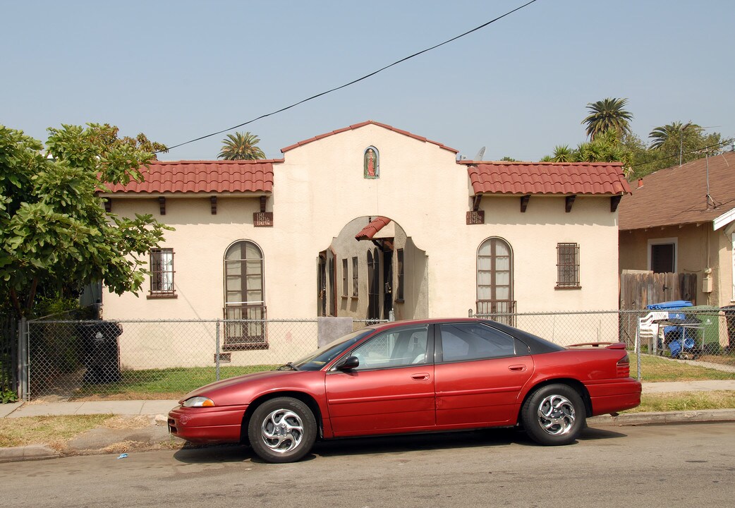 1745 S Catalina St in Los Angeles, CA - Building Photo