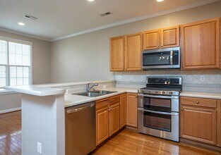 4635 Malone Ct in Raleigh, NC - Foto de edificio - Building Photo