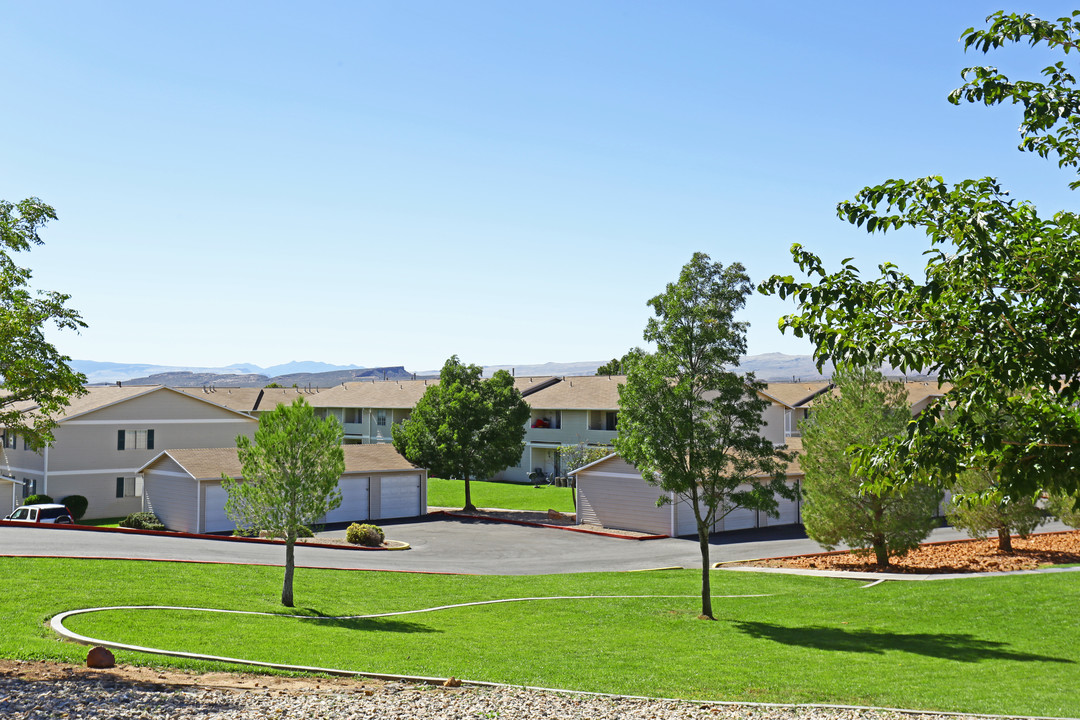 Sierra Pointe Apartments in Saint George, UT - Building Photo