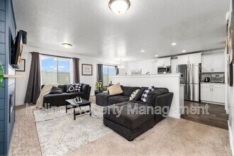 318 Wren Hill Ln in Saratoga Springs, UT - Building Photo - Building Photo