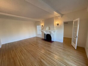 8630 W Olympic Blvd in Los Angeles, CA - Building Photo - Building Photo