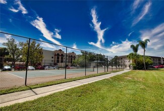 102 Capri Isles Blvd, Unit 207 in Venice, FL - Building Photo - Building Photo