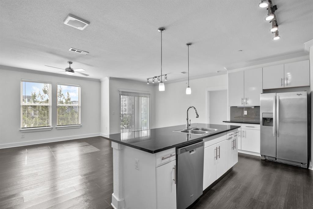 366 FM 1488 in Conroe, TX - Building Photo