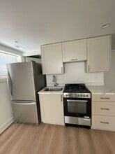 3659 W Eddy St, Unit GR in Chicago, IL - Building Photo - Building Photo