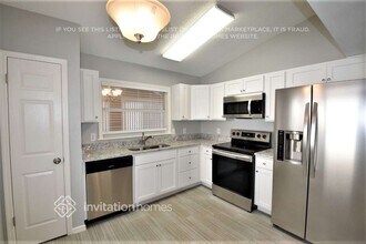 2947 Cara Ct in Palm Harbor, FL - Building Photo - Building Photo