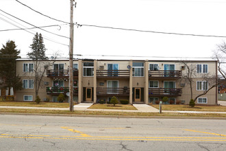 Marlene Court Apartments in Wauconda, IL - Building Photo - Building Photo