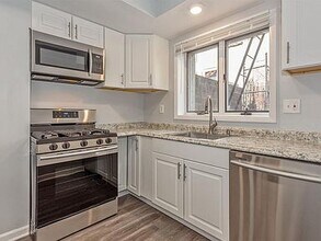 814 Washington St in Hoboken, NJ - Building Photo - Building Photo
