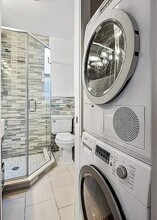 200 Stanton St in New York, NY - Building Photo - Building Photo