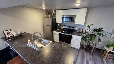 3947 E Calvary Rd in Duluth, MN - Building Photo - Building Photo