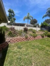 514 Barnett Dr in San Marcos, CA - Foto de edificio - Building Photo