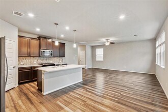 17533 Rosette Grass Dr in The Woodlands, TX - Building Photo - Building Photo