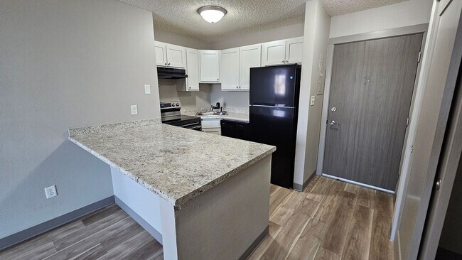 Maverick Apartments in Des Moines, IA - Building Photo - Interior Photo