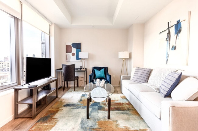 131 Seaport Blvd in Boston, MA - Building Photo - Building Photo