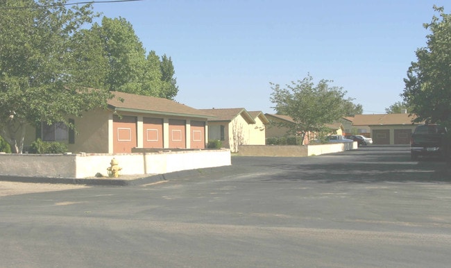 Crippen Avenue Apartments in Adelanto, CA - Building Photo - Building Photo