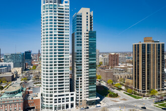 Kilbourn Tower in Milwaukee, WI - Building Photo - Building Photo